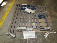 PEÇAS NÃO IDENTIFICADAS DE APLICAÇÃO EM VAGÕES FERROVIÁRIOS (17 PÇS). (Ref.: V201_UM02)