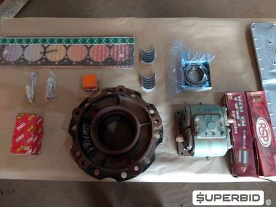 APROXIMADAMENTE 298 MATERIAIS DIVERSOS PARA VEÍCULOS