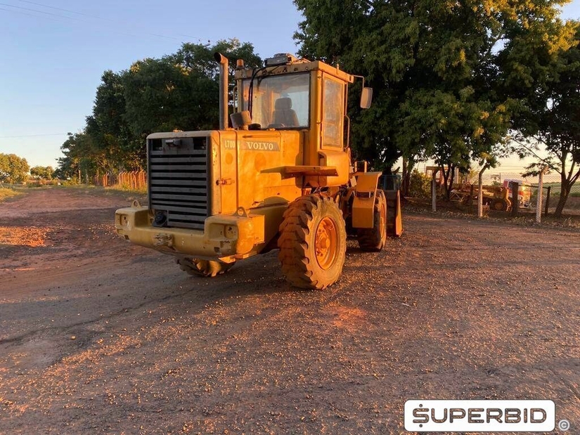 PÁ CARREGADEIRA VOLVO L70D, SÉRIE: XL70DP70332X (Ref: 9)