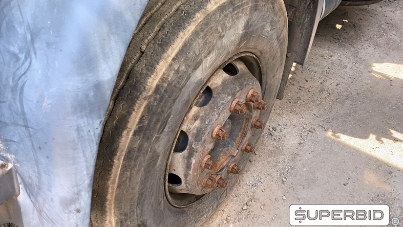 CAMINHÃO BASCULANTE  VOLVO VM 330 6X4R, 2013/2013, Placa FINAL 7 (RJ),  (Ref.: IBK)