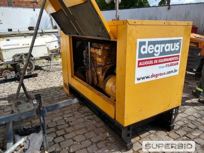 GRUPO GERADOR A DIESEL OLYMPIAN GEP657 SÉRIE:OLY00000JB4D03202 ANO: 2010 70KVA. (Ref.: SG)