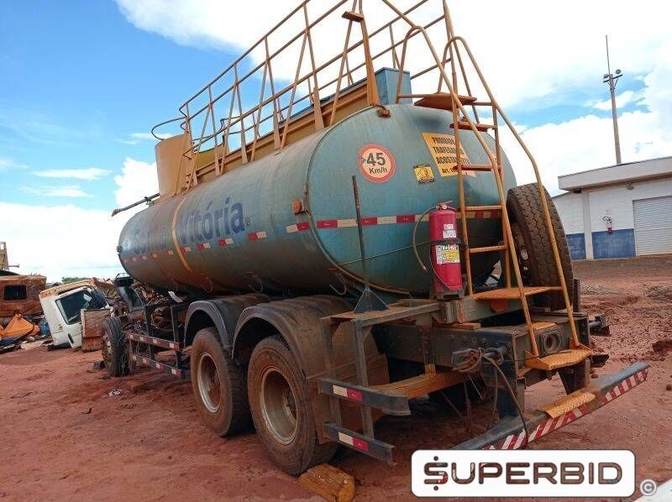 CAMINHÃO TANQUE VOLKSWAGEN 31330, 2013/2013, Placa FINAL 9 (MG), (Ref.: RAA/ 1194)