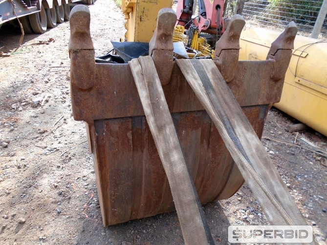 ESCAVADEIRA NEW HOLLAND E135B, ANO: 2011, SÉRIE: NATA1342 (Ref: SBO / TP38265)