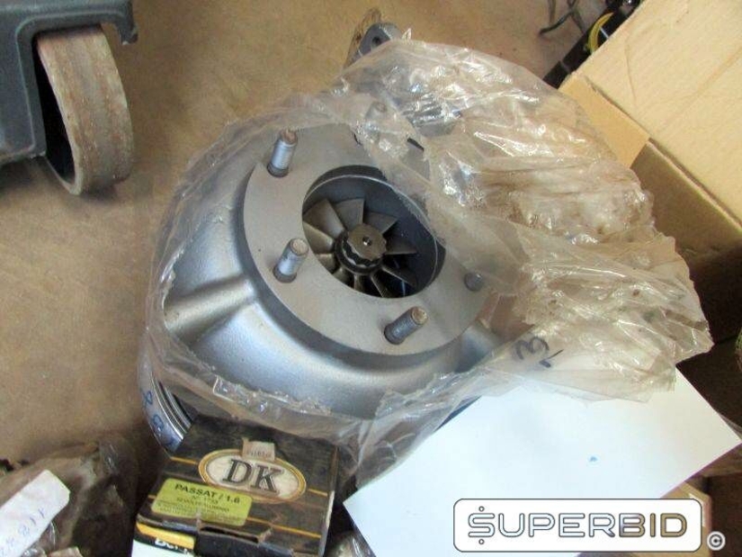 PEÇAS PARA CAMINHÕES, KOMBI E EMPILHADEIRA: ROTOR, BOBINAS, MOTOR DE PARTIDA, ALTERNADOR, TURBINA E OUTROS, (82 PÇ.) (Ref.: JF / JG)