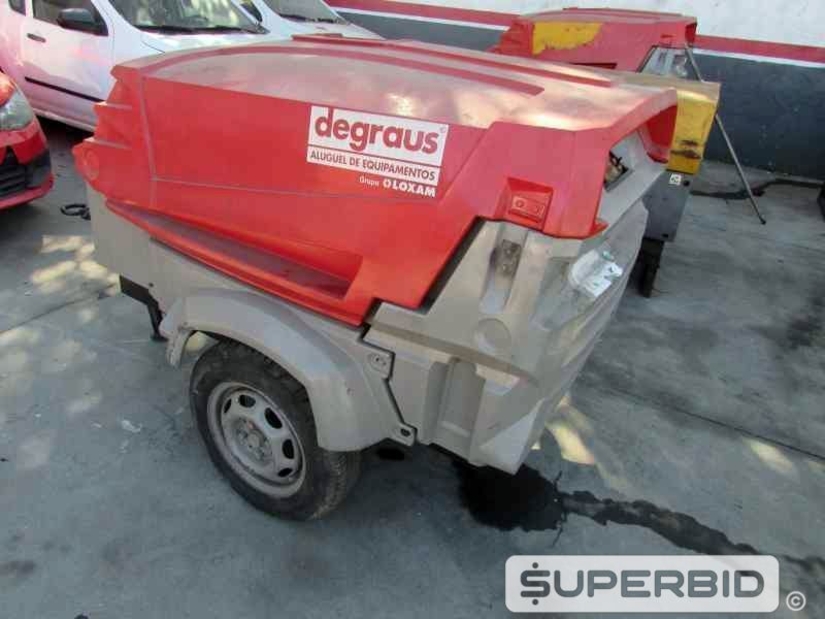 COMPRESSOR DE AR ATLAS COPCO XAS 47 HARD HAT 90-100PCM-7B, ANO: 2008. (Ref.: JBT)
