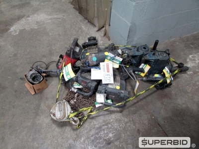 TALHA DE CORRENTE, ROMPEDORES ELÉTRICO, FURADEIRA, ESMERILHADEIRA E OUTROS (11 PÇS) (Ref.: FDO)