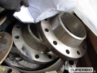 FLANGES, CURVAS, PINOS E OUTROS (APROX.: 58 PÇS). (Ref.: WMFH_UM02)