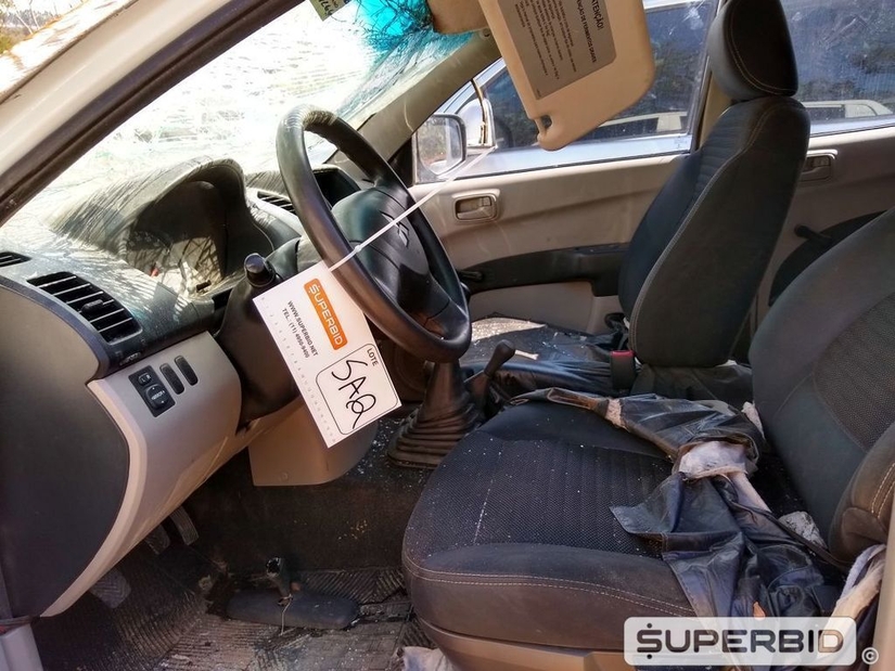 MITSUBISHI L200 TRITON GL 3.2 (BATIDO), 2017/2018, Placa FINAL 6 (MG), (Ref.: SAQ)