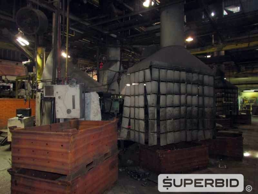 CARROSSEL PARA FUNDIÇÃO FABRICAÇÃO PRÓPRIA PARA MOLDAGEM DE PEÇAS EM FERRO GUSA E AÇO COM QUEIMADOR E EXAUSTORES (Ref.: Carrossel 2)