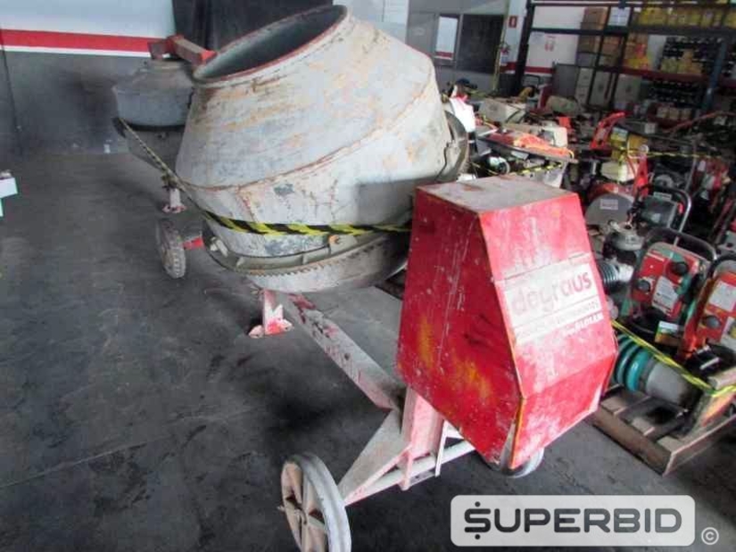 BETONEIRA ELÉTRICA CSM 400 LITROS E SUCATA DE BETONEIRA ELÉTRICA CSM 400 LITROS, (03 PÇ.) (Ref.: JCH)