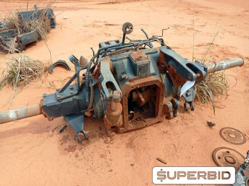 SUCATA DE TRATOR DE PNEUS CASE PUMA 205 (Ref.: RAD)