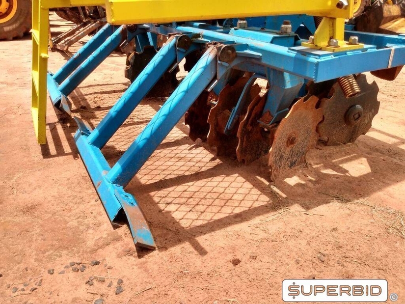 GRADE QUEBRA LOMBO UTI IMPLEMENTOS, ANO: 2008, SÉRIE: 1263 (Ref.: 449)