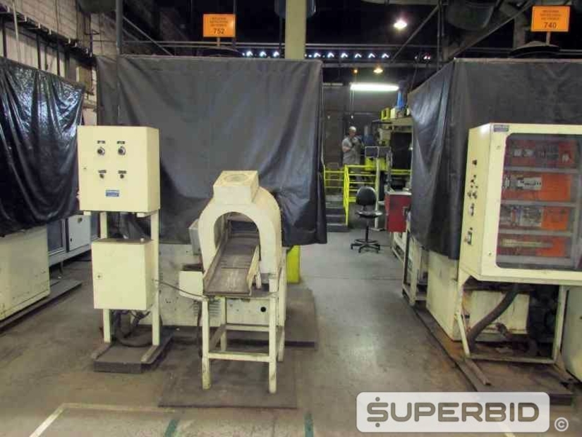 MÁQUINA DETECTORA DE TRINCA SERVEND BGA60C, ANO 1983, SÉRIE.: 1090, CAP.: 7 SEG/CICLO (Ref.: 752-12242)