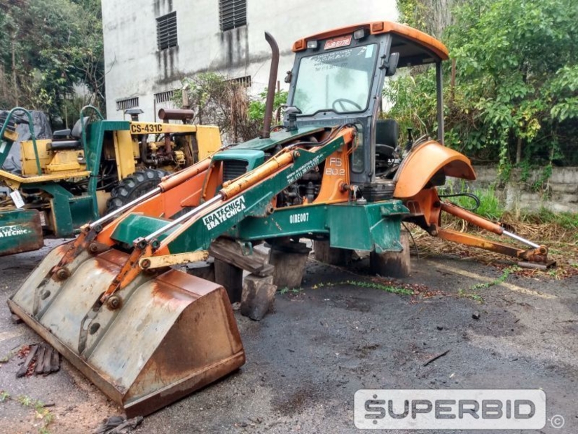 RETROESCAVADEIRA FIATALLIS FB 80.2 (EMPLACADO), ANO: 2003, SÉRIE: FB802A2R (Ref: RBH)