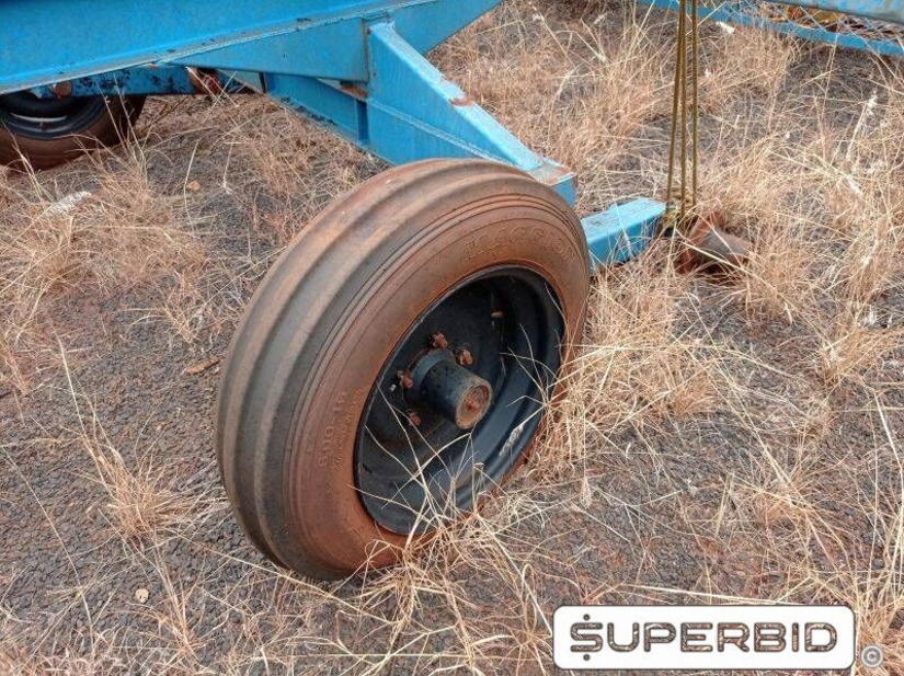 CARRETA TRANSPORTADORA DE TUBOS ESPINHA DE PEIXE L.GONZAGA DA SILVA, ANO: 2008 (Ref.: 50)