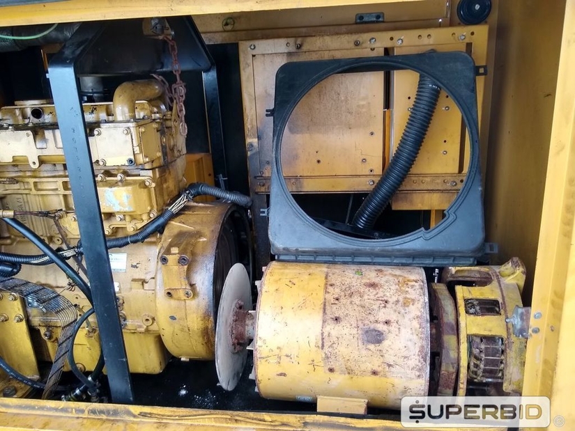 GRUPO GERADOR A DIESEL OLYMPIAN GEP657 SÉRIE:OLY00000JB4D03202 ANO: 2010 70KVA. (Ref.: SG)