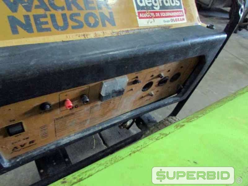 GERADOR Á GASOLINA WACKER NEUSON MG5 5KVA E GERADOR Á GASOLINA PRAMA ES8000 7KVA (Ref.: JAK)