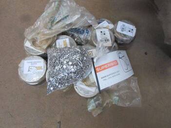 PEÇAS PARA CAMINHÕES, KOMBI E EMPILHADEIRA: ROTOR, BOBINAS, MOTOR DE PARTIDA, ALTERNADOR, TURBINA E OUTROS, (82 PÇ.) (Ref.: JF / JG)