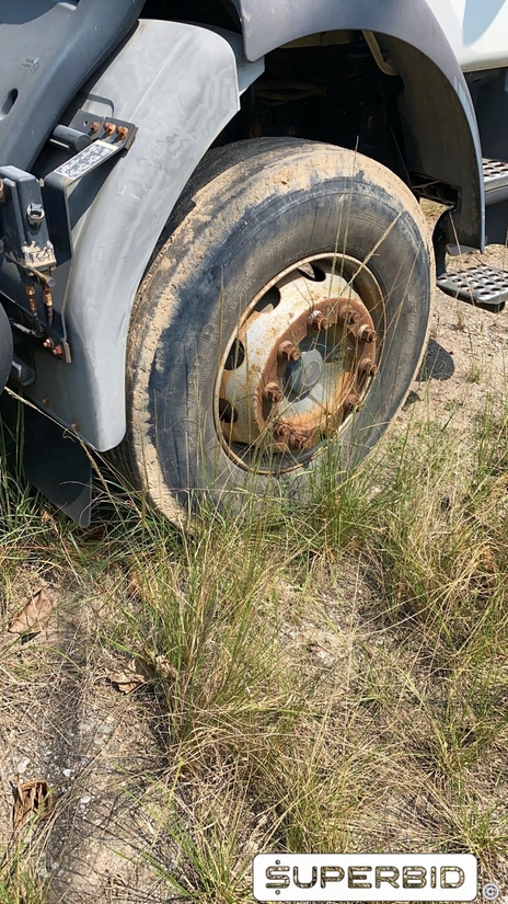 CAMINHÃO BASCULANTE  VOLVO VM 330 6X4R, 2013/2013, Placa FINAL 2 (RJ),  (Ref.: IBP)