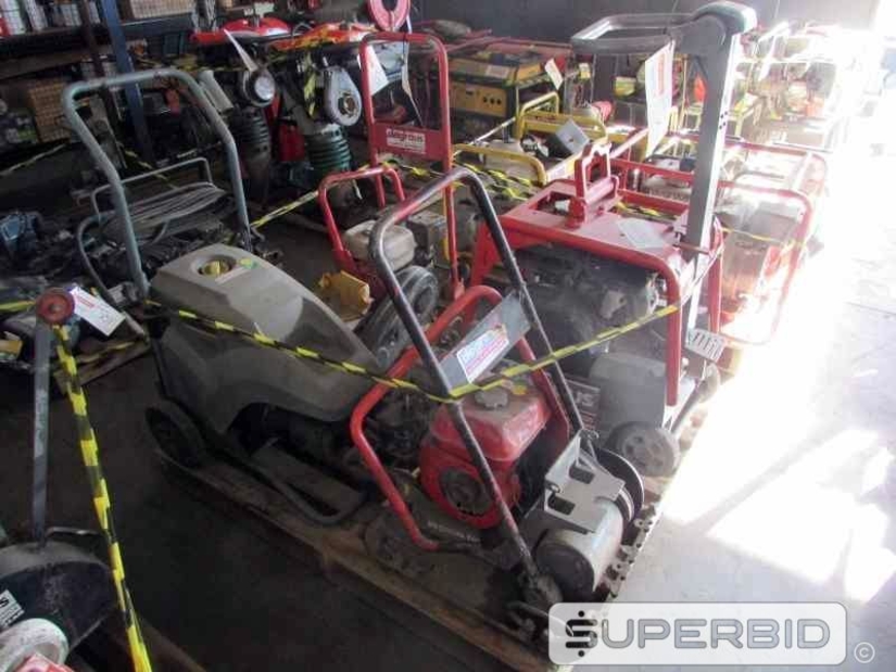 LAVADORA DE ALTA PRESSAO KARCH HD 5/12 C 110-150 BAR E PLACA VIBRATORIA WACKER NEUSON, (04 PÇ.) (Ref.: JCC)