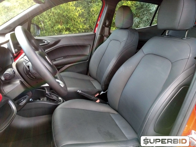 Fiat Argo Hgt 1.8, 2018/2019, Vermelho modena, 13.899 KM, Flex, Câmbio Automático, Roda de liga leve, Kit Tech + Kit Stile (Bancos em Couro), Câmera de ré, IPVA 2021 pago, Laudo cautelar aprovado.