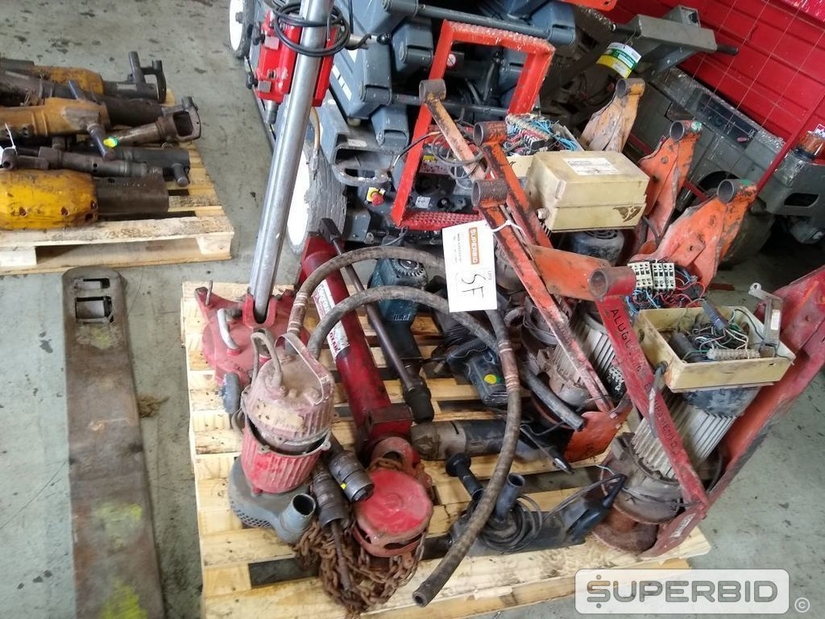 PERFURATRIZ DIAMANTADA, GUINCHOS DE COLUNA, SERRAS CIRCULARES BOSCH GDC 14-40, FURADEIRAS DE IMPACTO BOSCH GSB 30-2, CURVADORA DE TUBOS E OUTROS. (Ref.: SF)