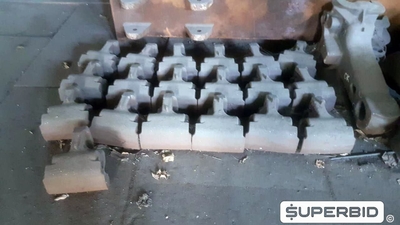 PEÇAS PARA VAGÕES FERROVIÁRIOS: MANDÍBULAS, ENGATES, ABRAÇADEIRAS E LATERAIS (APROX.: 104 PÇS). (Ref.: WMHA_UM11)