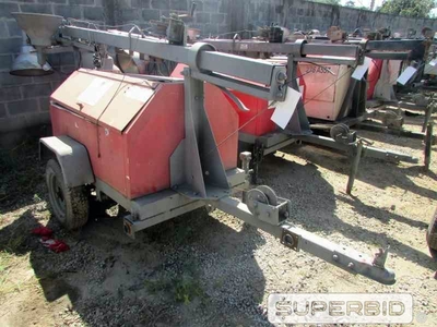 TORRE DE ILUMINAÇÃO Á DIESEL TEREX RL4000, ANO: 2008, SÉRIE: RL409-774 E SUCATA DE TORRE DE ILUMINAÇÃO TEREX RL4000, (02 PÇ.) (Ref.: JEL)