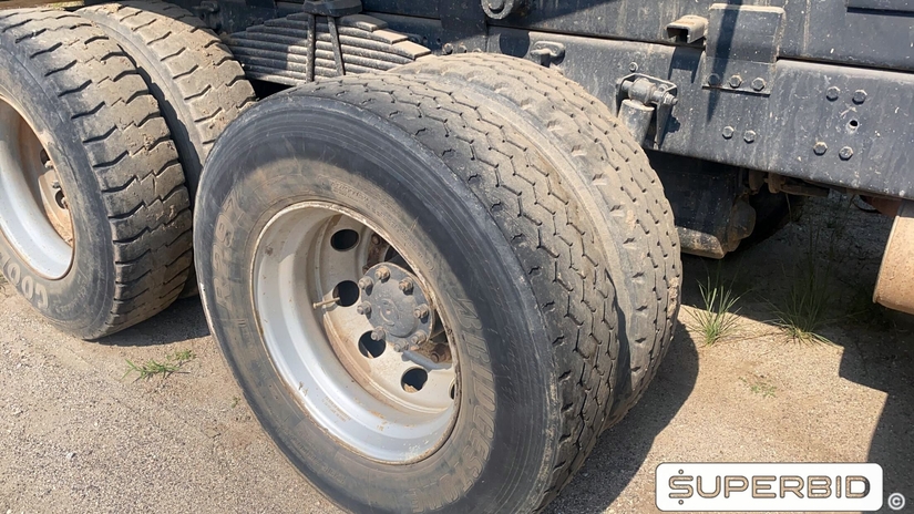 CAMINHÃO BASCULANTE VOLVO VM 330 6X4R, 2013/2013, Placa FINAL 9 (RJ), (Ref.: IBG)