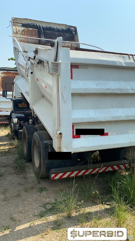 CAMINHÃO BASCULANTE  VOLVO VM 330 6X4R, 2013/2013, Placa FINAL 2 (RJ),  (Ref.: IBP)