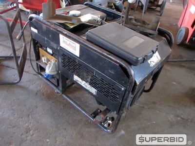 03 GERADORES Á GASOLINA E 01 ESTRUTURA DE GERADOR, MOD.: ES8000 E WX1000 (Ref.: PBP)