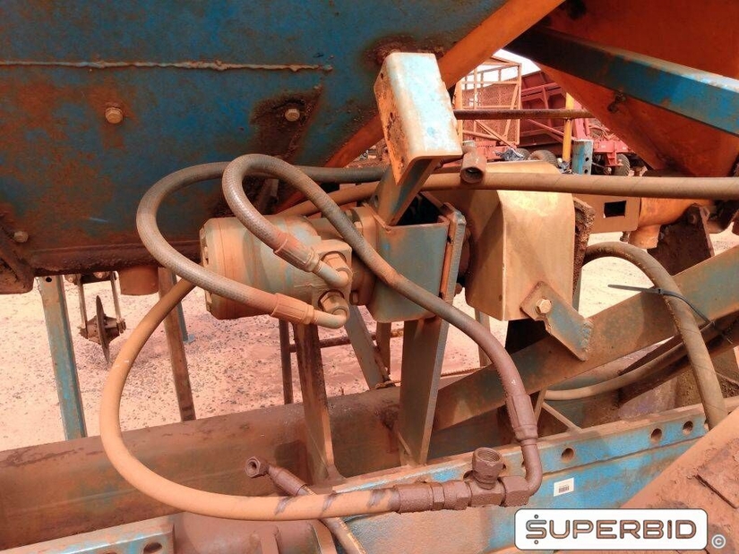 DISTRIBUIDORA DE ADUBO DMB, ANO: 2013, SÉRIE: 80615 (Ref.: 1235)