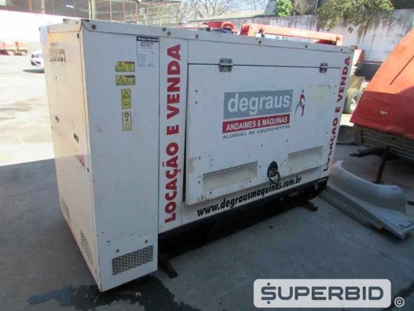 GRUPO GERADOR Á DIESEL OLYMPIAN GEP88-1 100 KVA, ANO: 2010, SÉRIE: OLY00000HB4502679 (Ref.: JBH)
