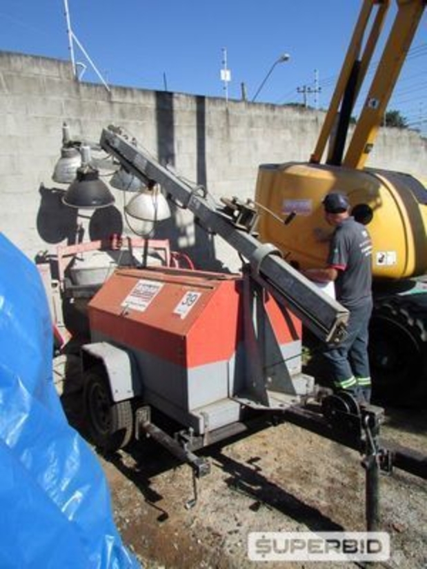 TORRE DE ILUMINAÇÃO TEREX 4-6 KW (Ref.: FDQ)