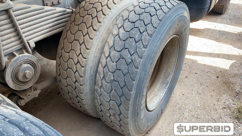 CAMINHÃO BASCULANTE  VOLVO VM 330 6X4R, 2013/2013, Placa FINAL 7 (RJ),  (Ref.: IBK)