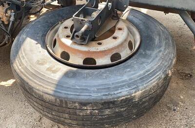 CAMINHÃO BASCULANTE VOLVO VM 330 6X4R, 2013/2013, Placa FINAL 6 (RJ), (Ref.: IBJ)