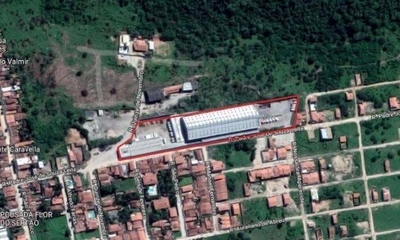 Terreno com galpão, A.T. 12.800m², A.C. 6.915m². Loc.: Olho D Água das Flores/AL.