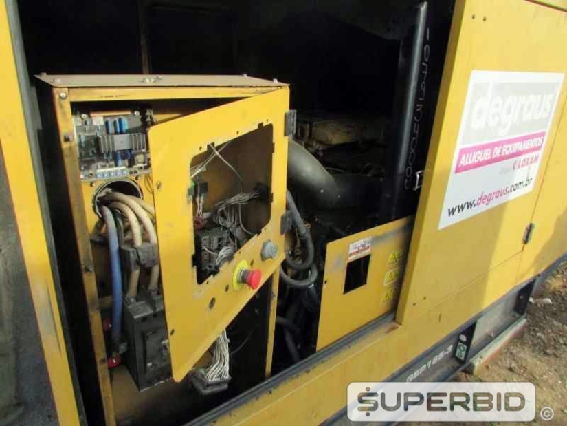 GRUPO GERADOR Á DIESEL OLYMPIAN GEP 165-3 150 KVA, (Ref.: JDZ)