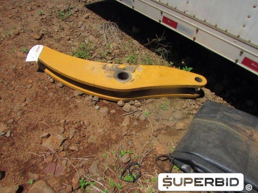 SUCATA DE BIELA PARA PÁ CARREGADEIRA SDLG 936 (Ref.: JK)