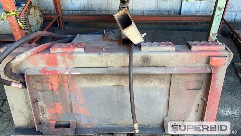 VALETADEIRA P/ MINI CARREGADEIRA (Ref.: IB)