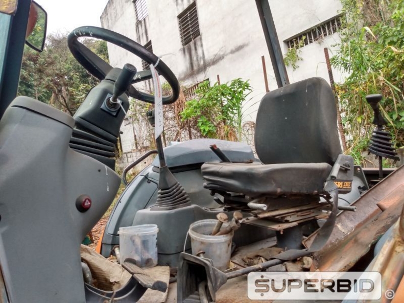 RETROESCAVADEIRA FIATALLIS FB 80.2 (EMPLACADO), ANO: 2003, SÉRIE: FB802A2R (Ref: RBH)