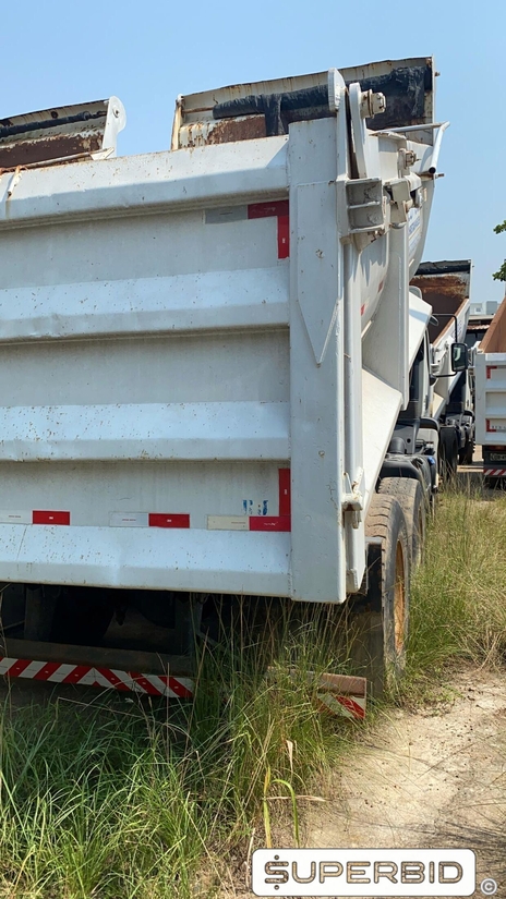 CAMINHÃO BASCULANTE  VOLVO VM 330 6X4R, 2013/2013, Placa FINAL 2 (RJ),  (Ref.: IBP)