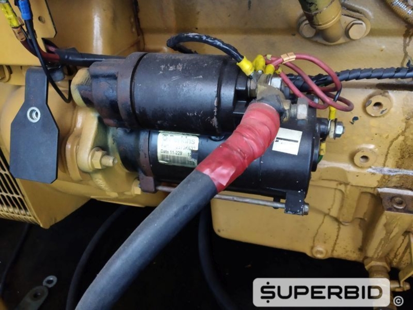 GRUPO GERADOR Á DIESEL OLYMPIAN CATERPILLAR GEP 88-1, ANO:2010, SÉRIE: OLY00000TB4S02217, POT: 80/100 KVA CARENADO (Ref.: RBE)