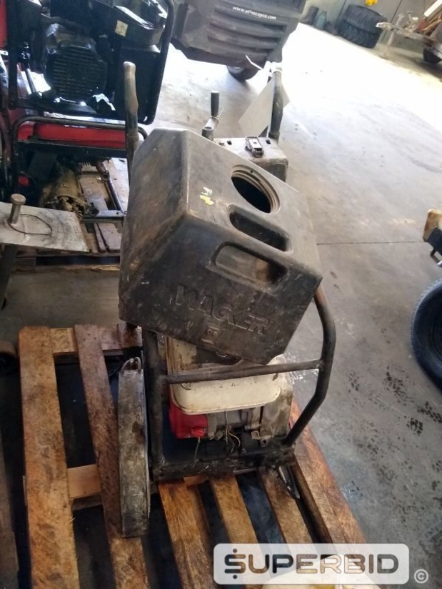 01 CORTADORA DE PISO A GASOLINA WACKER NEUSON BFS 1345 13CV. (Ref.: SD)