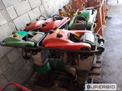 06 COMPACTADORES DE SOLO A GASOLINA WACKER NEUSON (Ref.: SB)