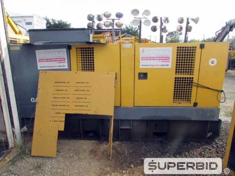 SUCATA DE CABINE PARA GERADOR ATLAS COPCO QAS170 E SUCATA DE GERADOR WEG GTA251AL24 (Ref.: JDY)