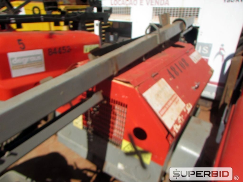 04 TORRES DE ILUMINAÇÃO TEREX E ALTLAS, MOD.: RL400 E QLTM20 (Ref.: PAV)