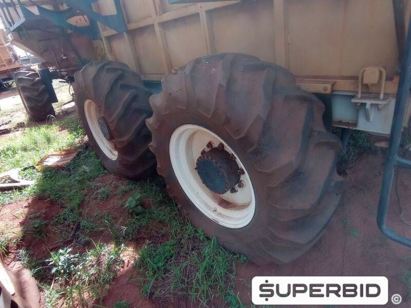 SUCATA DE PLANTADEIRA DE CANA TROPICANA PCA HY 6x6, ANO: NÃO VISUALIZADO, SÉRIE: 08/HY6X60015 (Ref: 30)