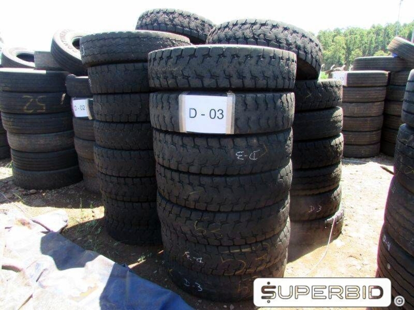 30 SUCATAS DE PNEUS 1000R20 SEM RECAPE (Ref.: D-03)