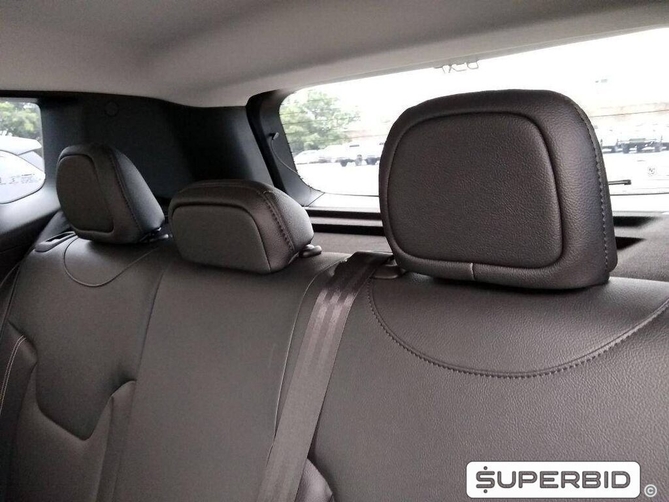 Jeep Renegade Limited 1.8 16V, 2019/2020, Cinza antique metálico, Flex, 6.017 KM, Câmbio Automático, Kit Multimídia "7" completo , Sensor de ré, Bancos em Couro, IPVA 2021 pago, Veículo com garantia de fábrica, Laudo cautelar aprovado.